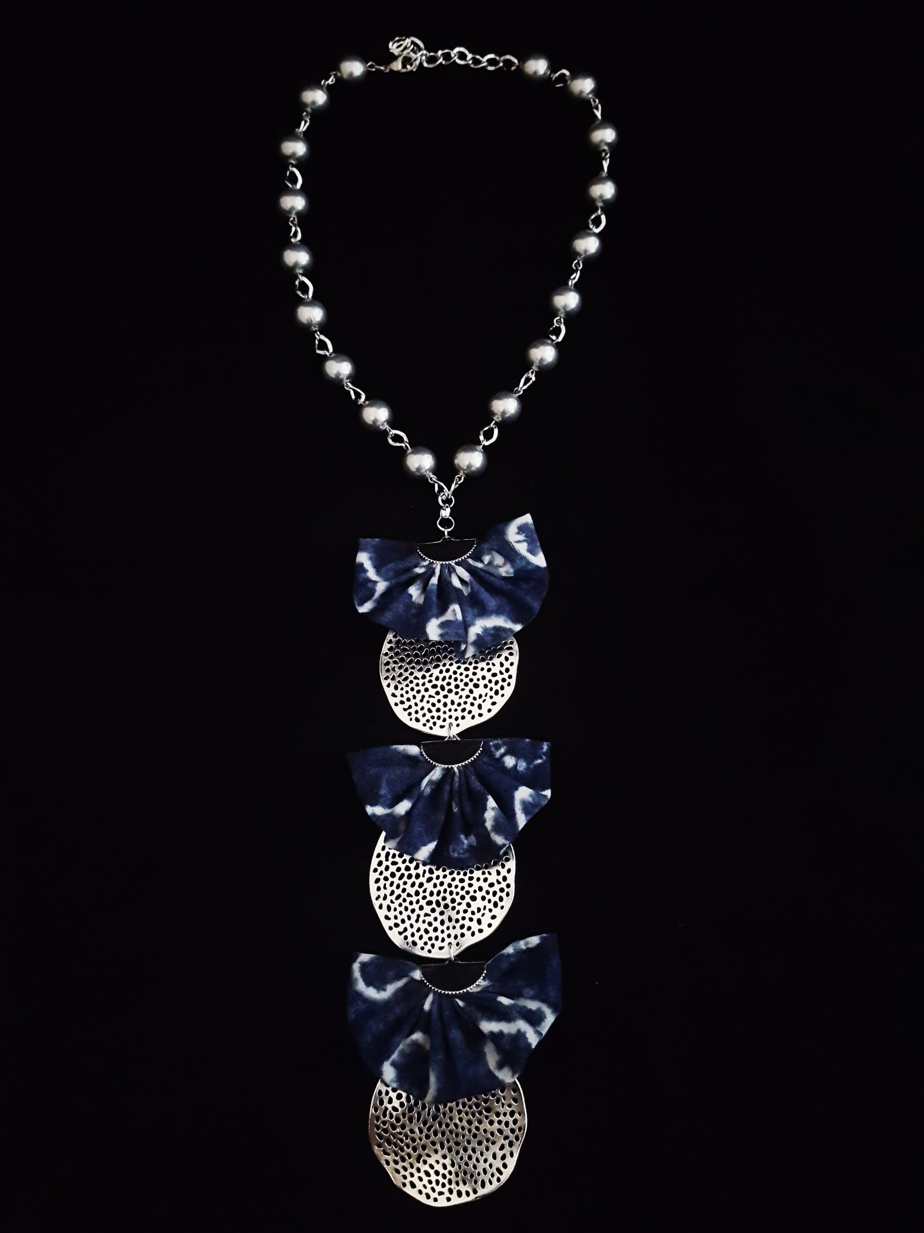 Necklace and earrings set - SN059