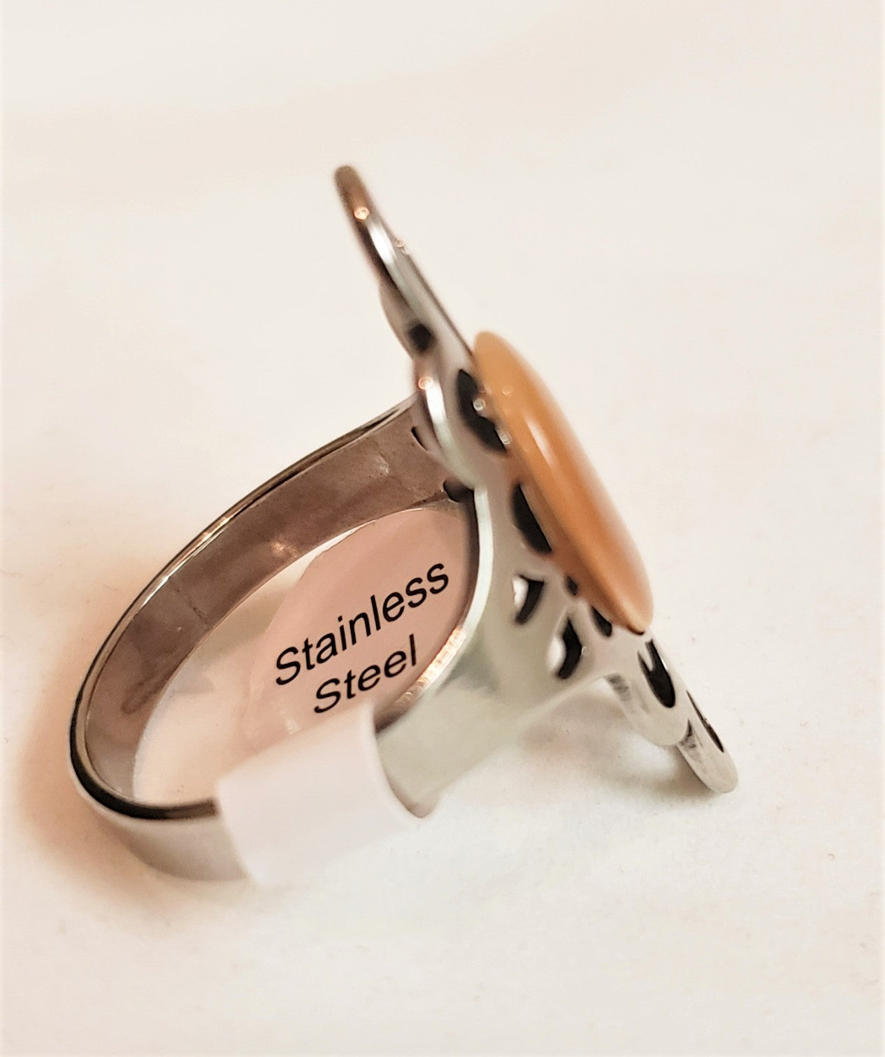 Stainless steel ring with cat's eye -RNG008