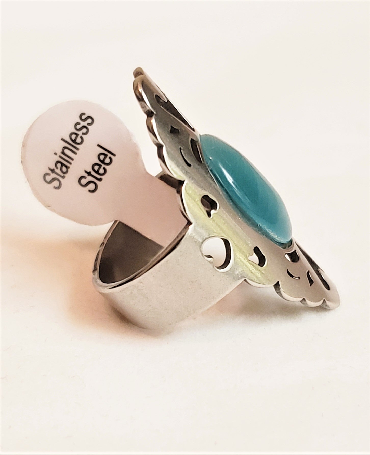 Stainless steel ring with cat's eye -RNG011