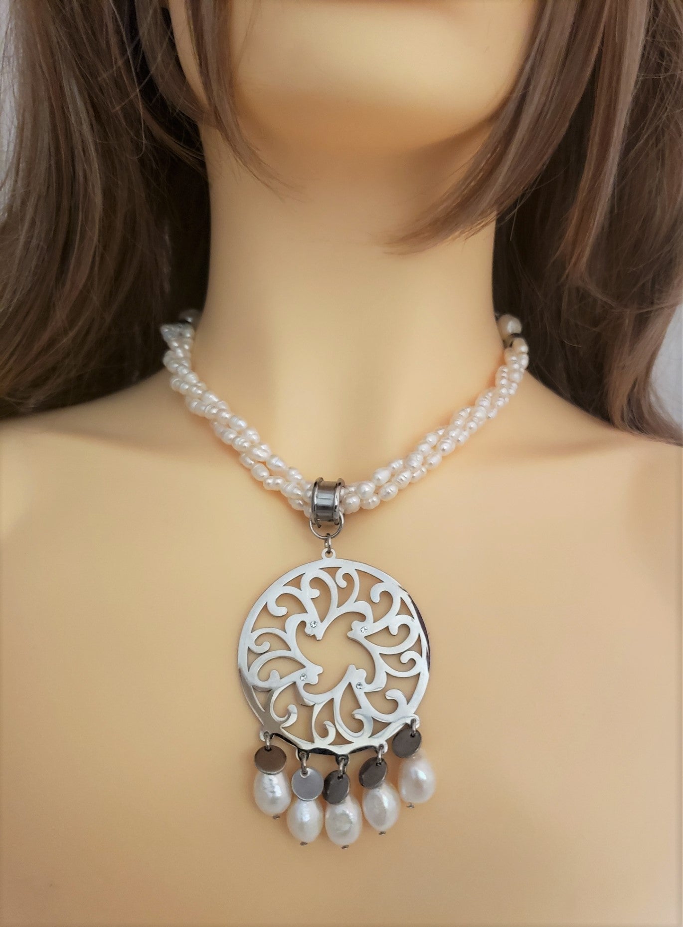 Short necklace and earrings set - SN094